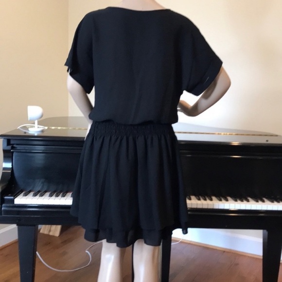 NWOT spring summer minimalist RARE Banana Republic embroidered gathered dress - Picture 8 of 8